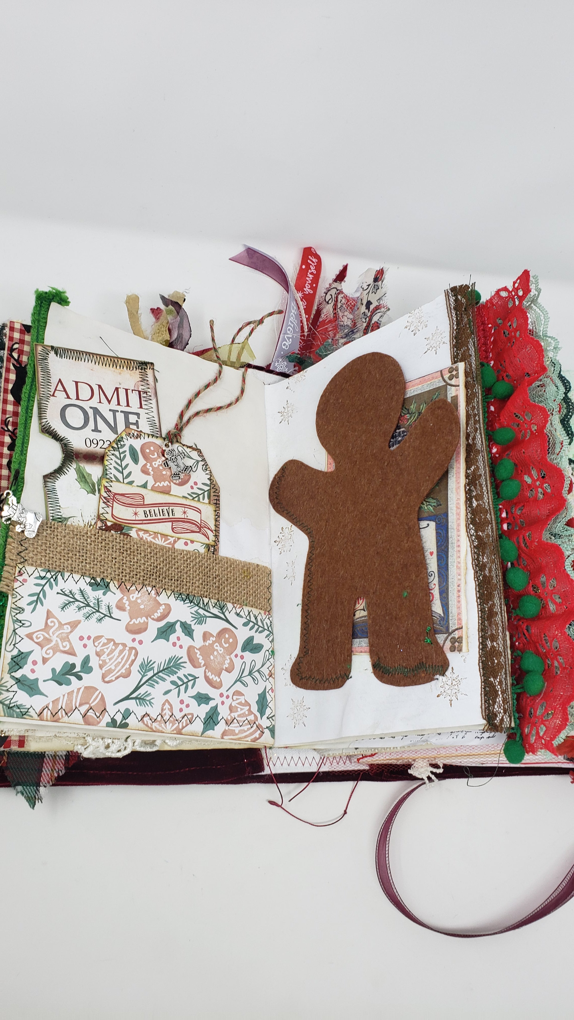 Junk Journal - A Christmas Dream Handmade