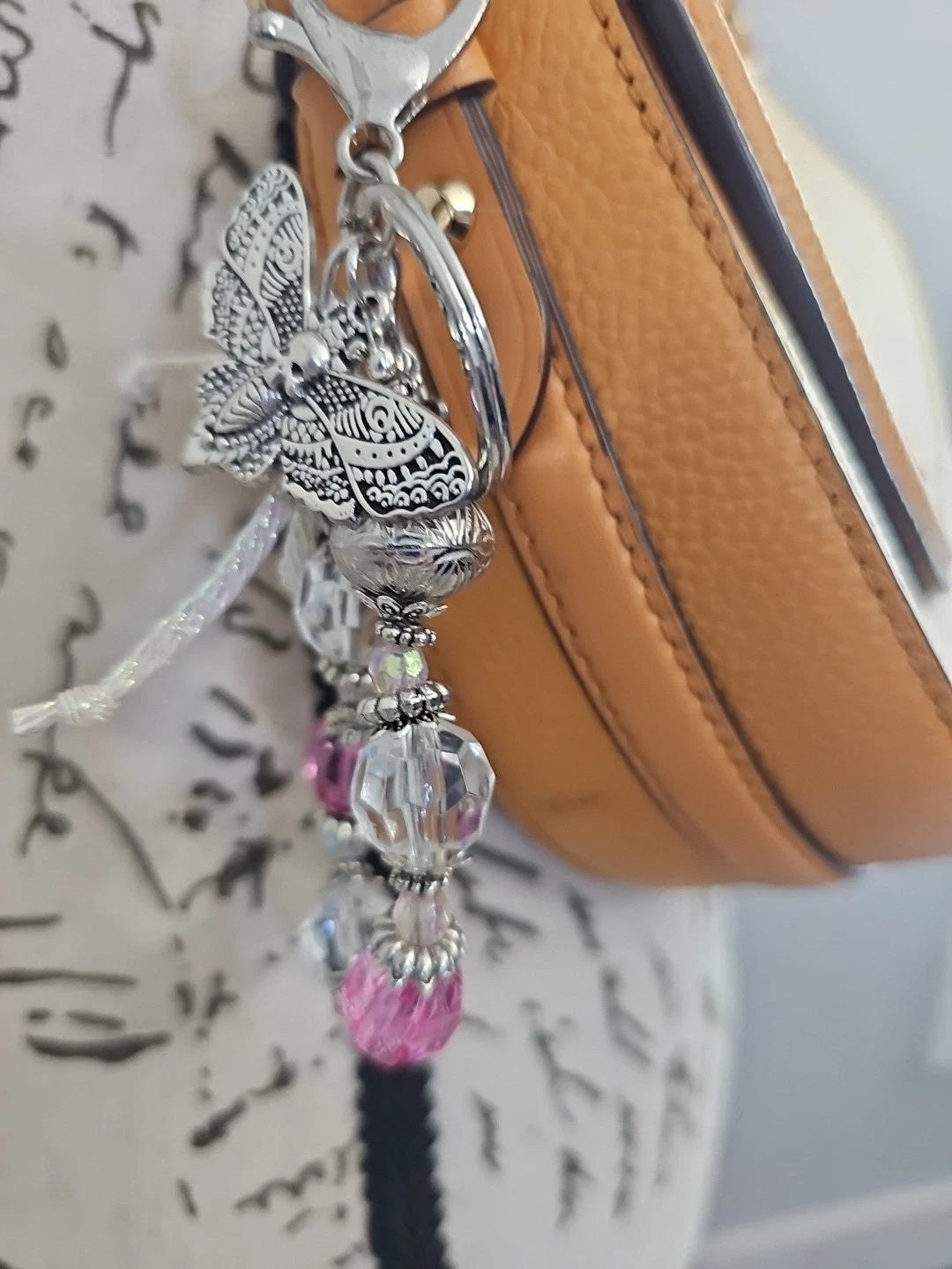 Purse Charm - Cage ball with diffuser and bee
