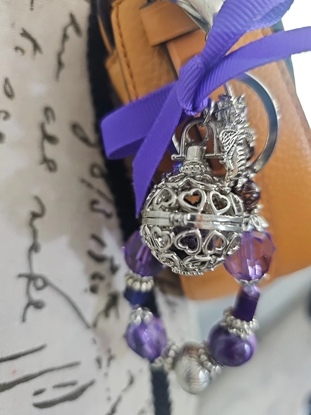 Purse Charm - Cage ball with diffuser and bee