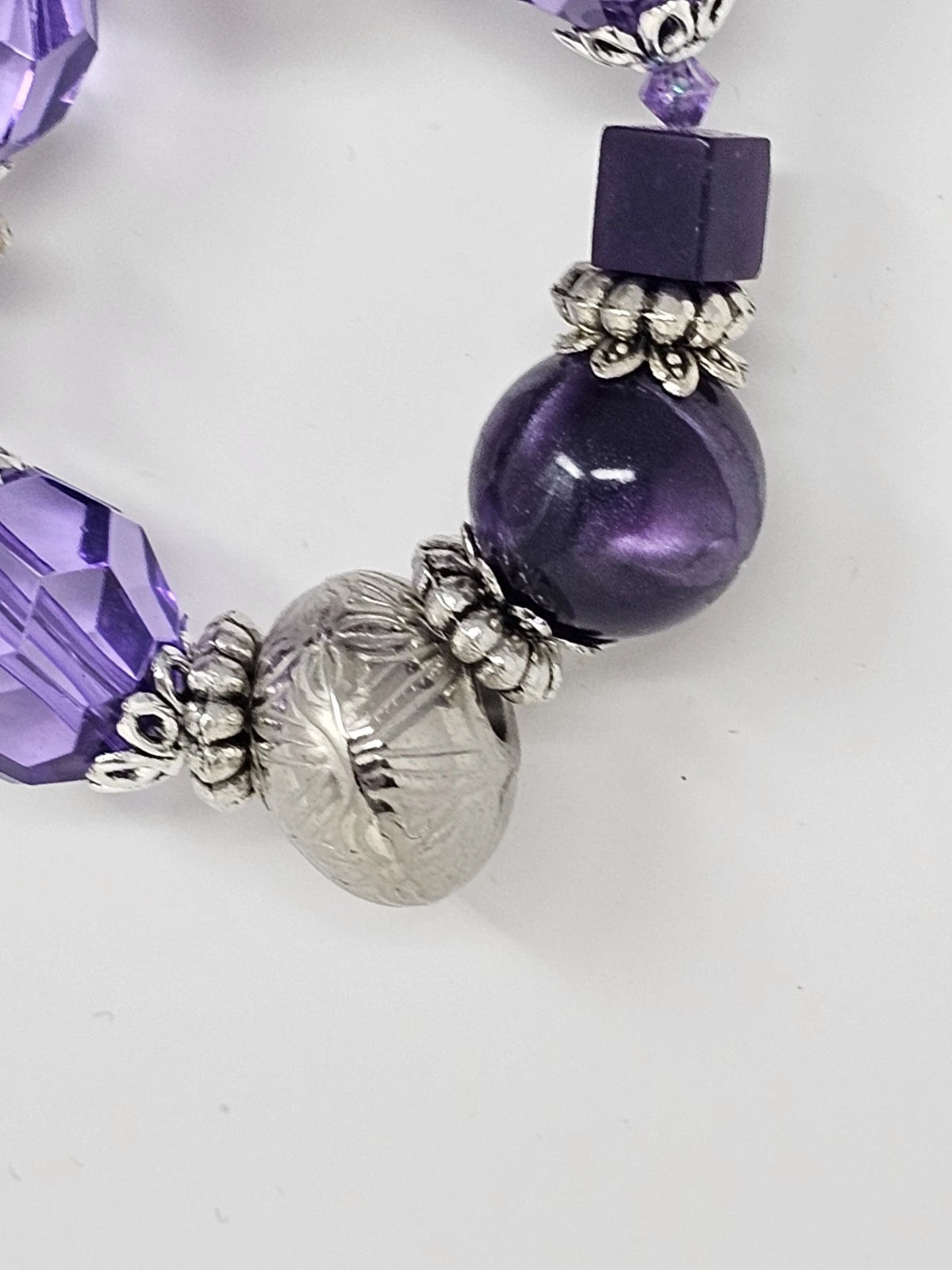 Purse Charm - Cage ball with diffuser and bee