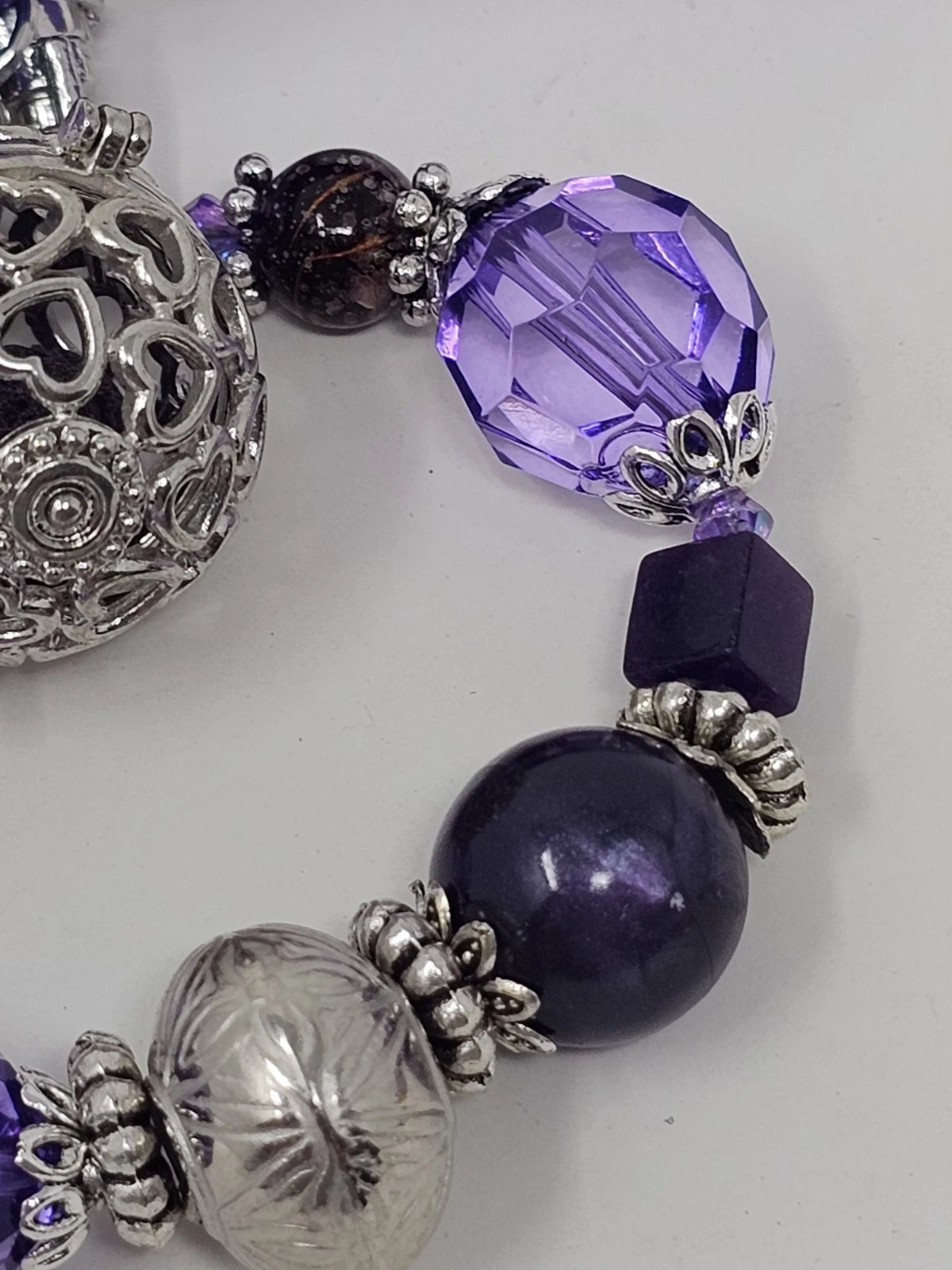Purse Charm - Cage ball with diffuser and bee