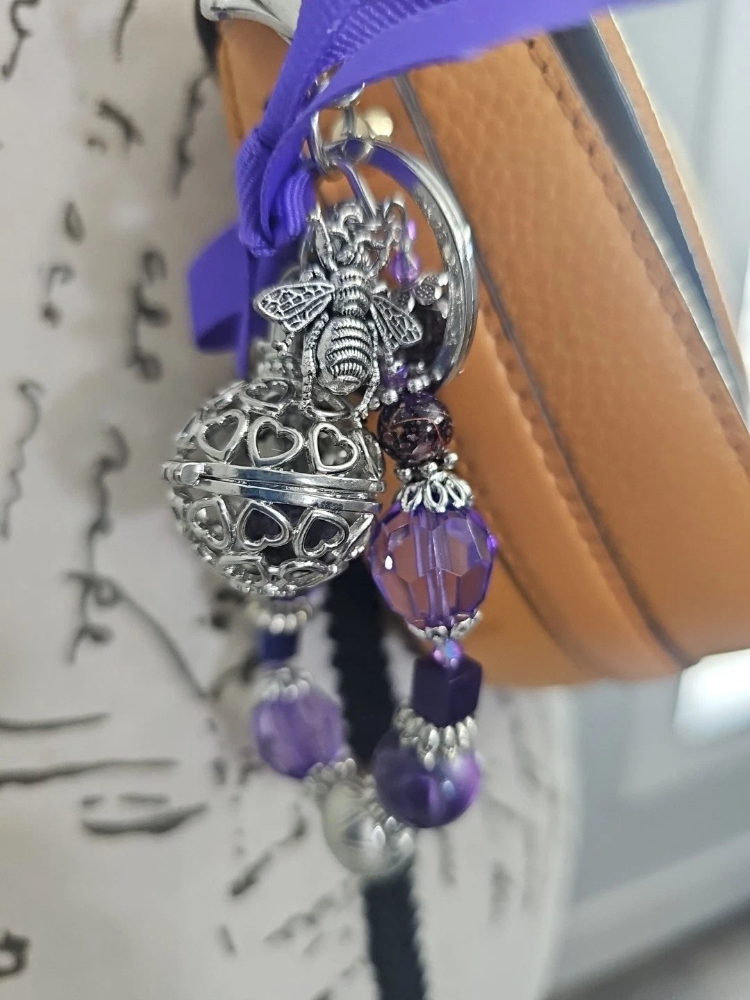 Purse Charm - Cage ball with diffuser and bee