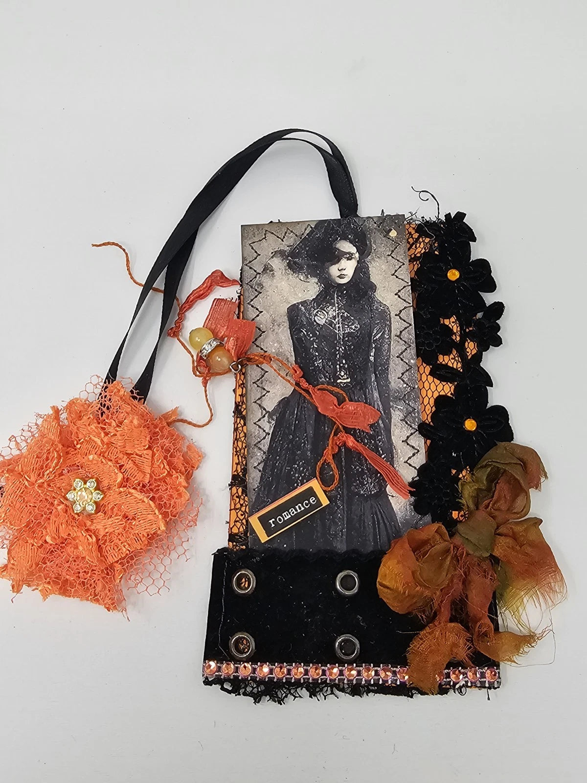 Vintage Chic Lace Bookmark - Romance