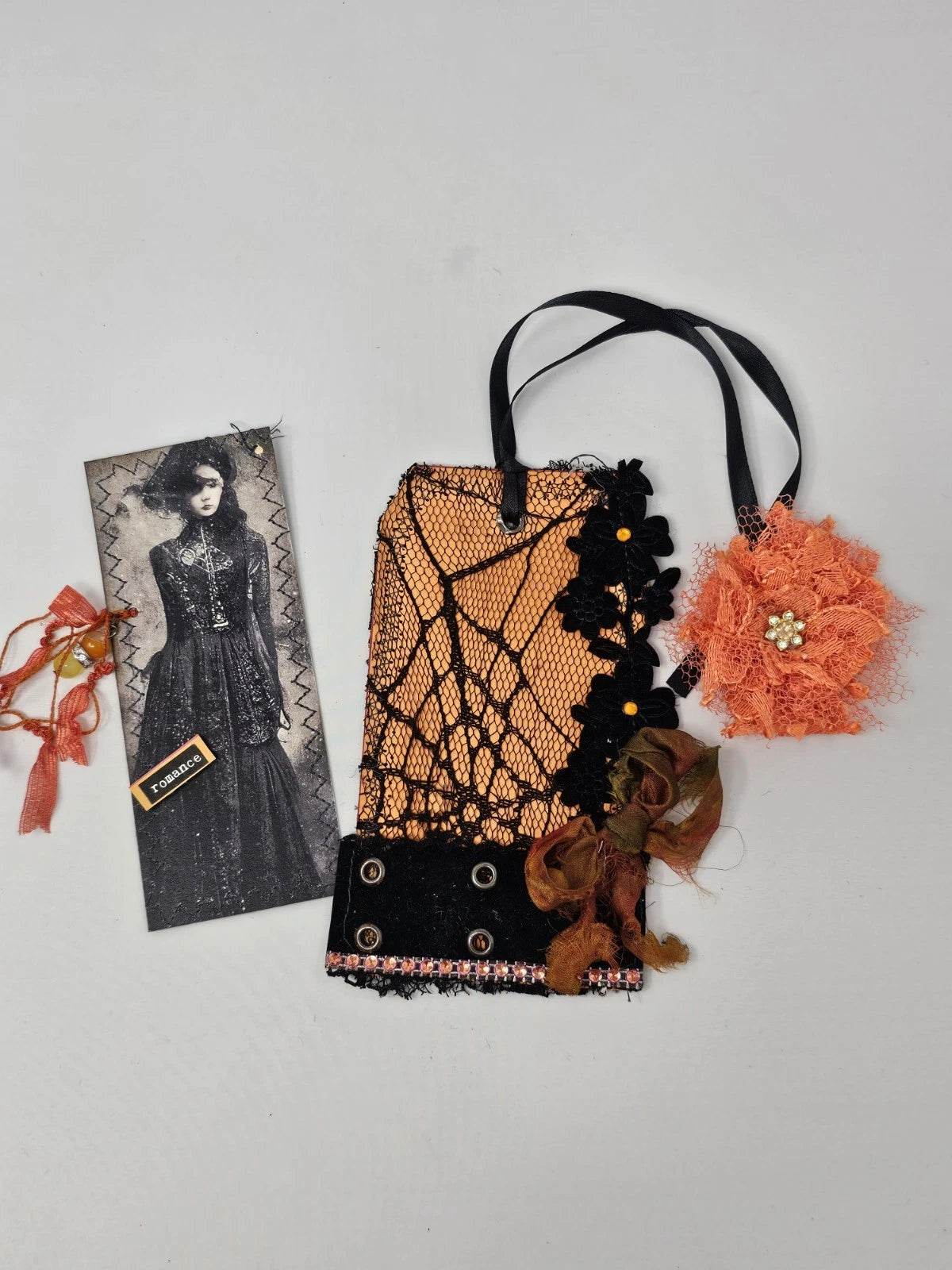Vintage Chic Lace Bookmark - Romance
