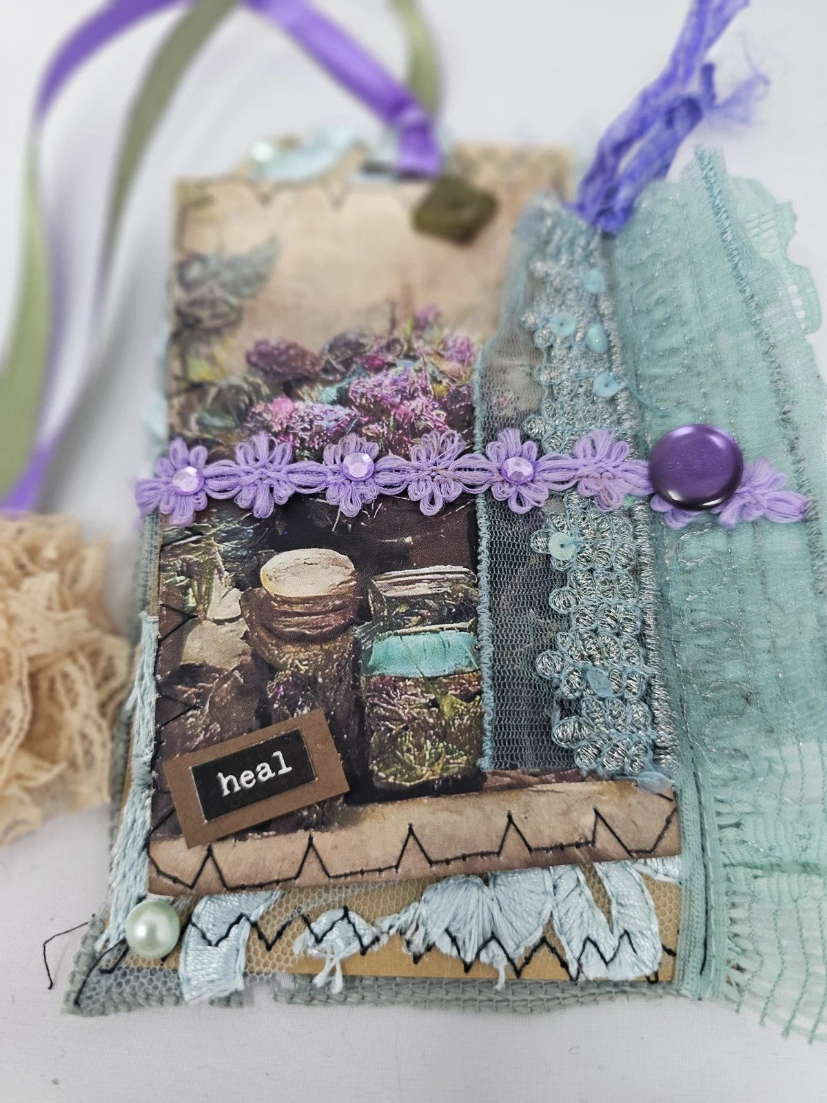 Vintage Chic Lace Bookmark - Heal - Handmade