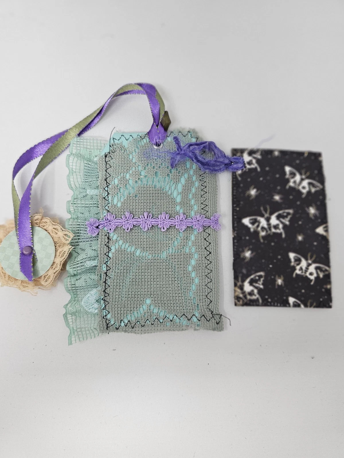 Vintage Chic Lace Bookmark - Heal - Handmade