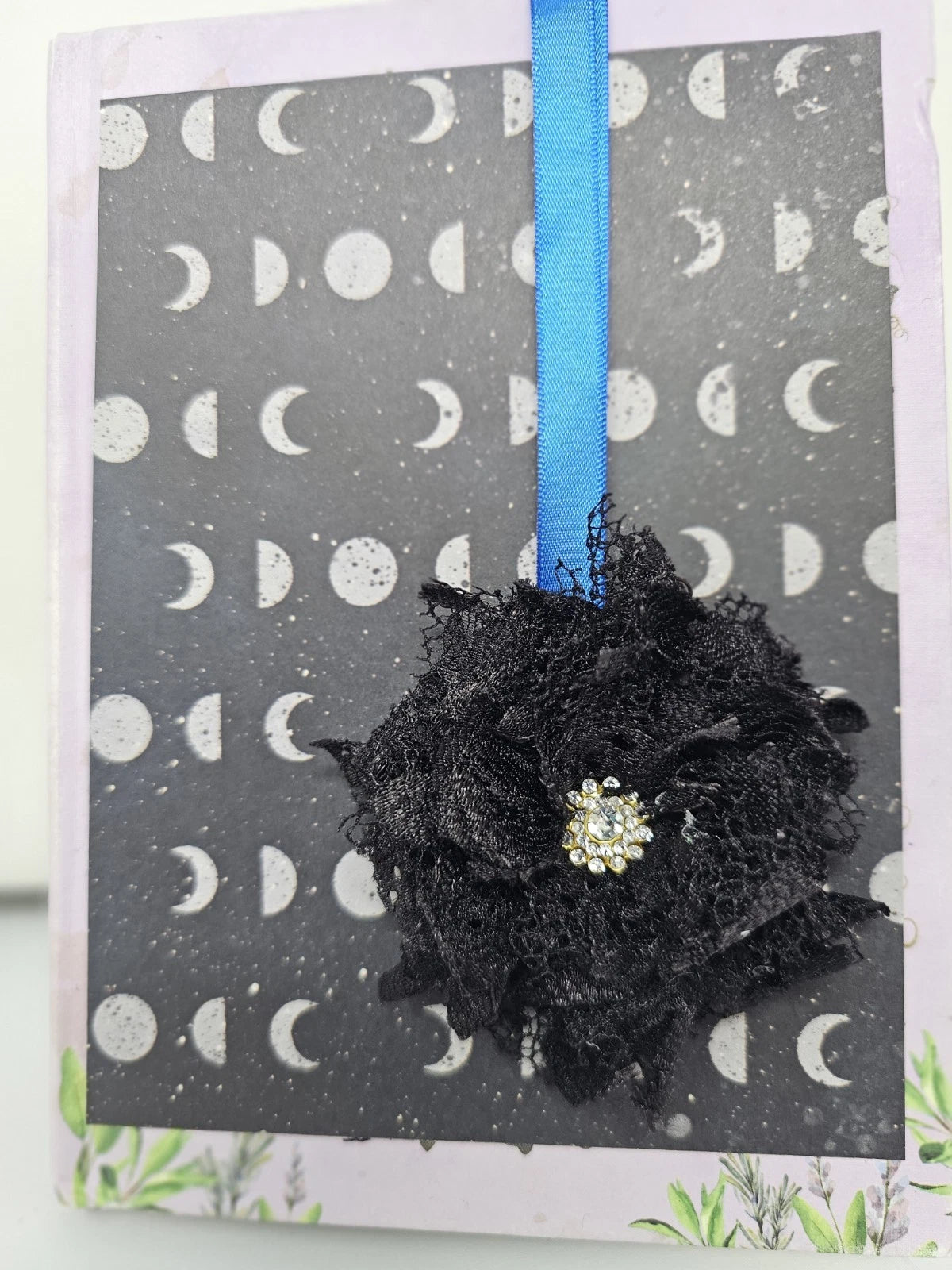 Vintage Chic Lace Bookmark - Breathtaking - Handmade