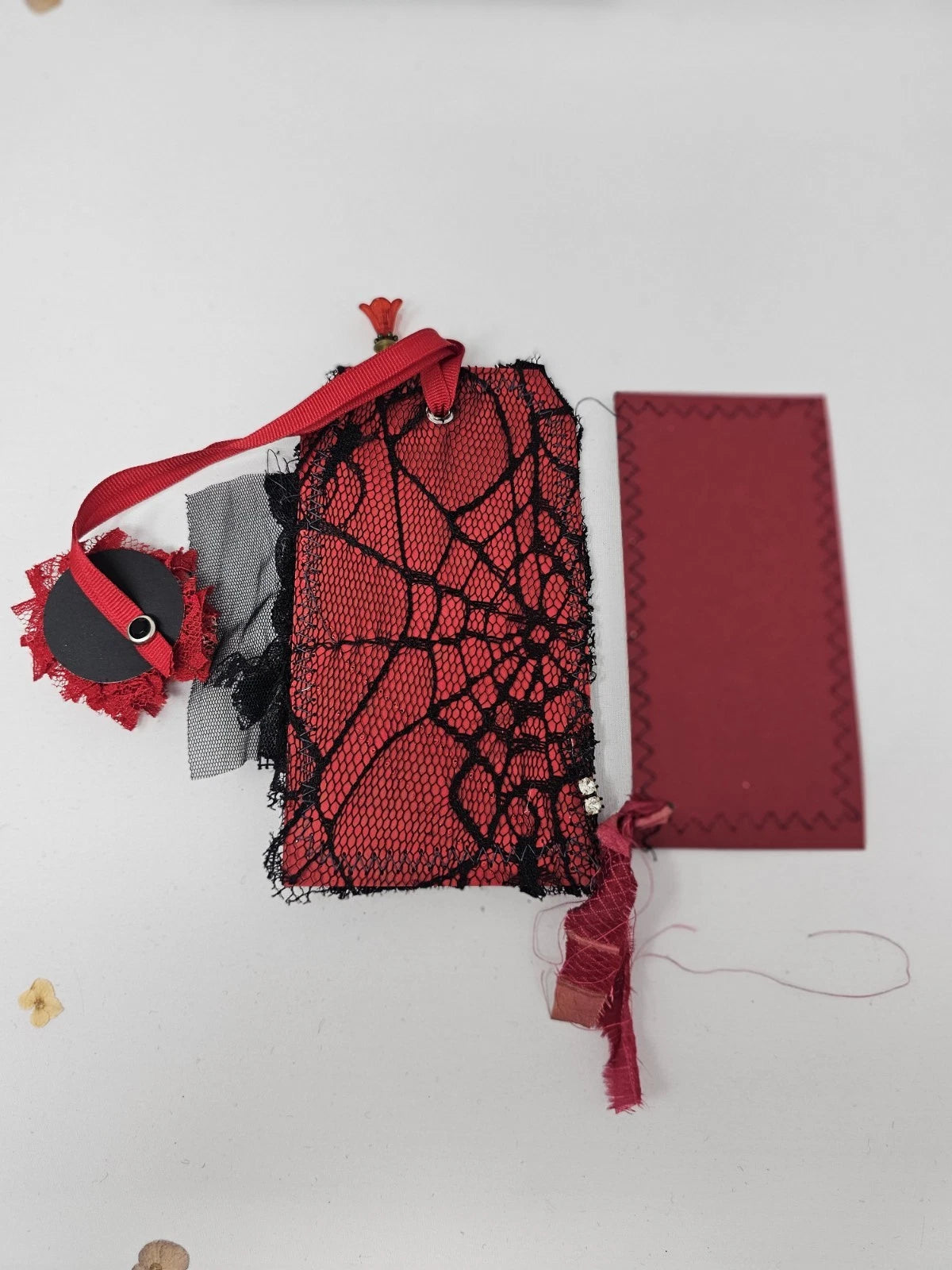 Vintage Chic Lace Bookmark - Keepsake - Handmade