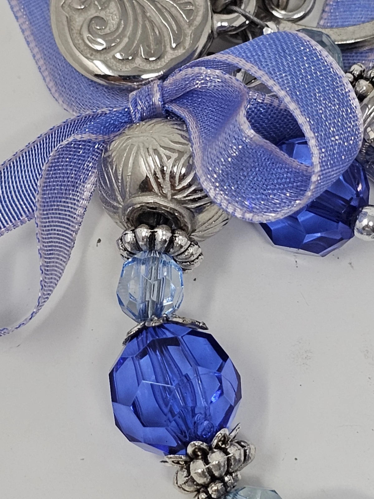 Purse Charm - Cage ball with diffuser and bee