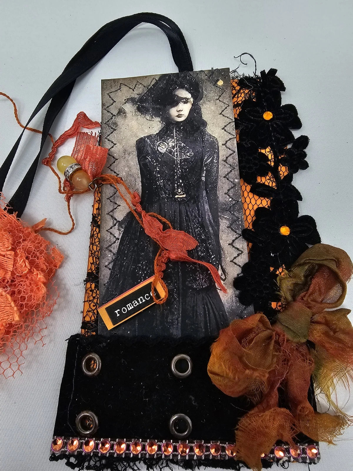 Vintage Chic Lace Bookmark - Romance