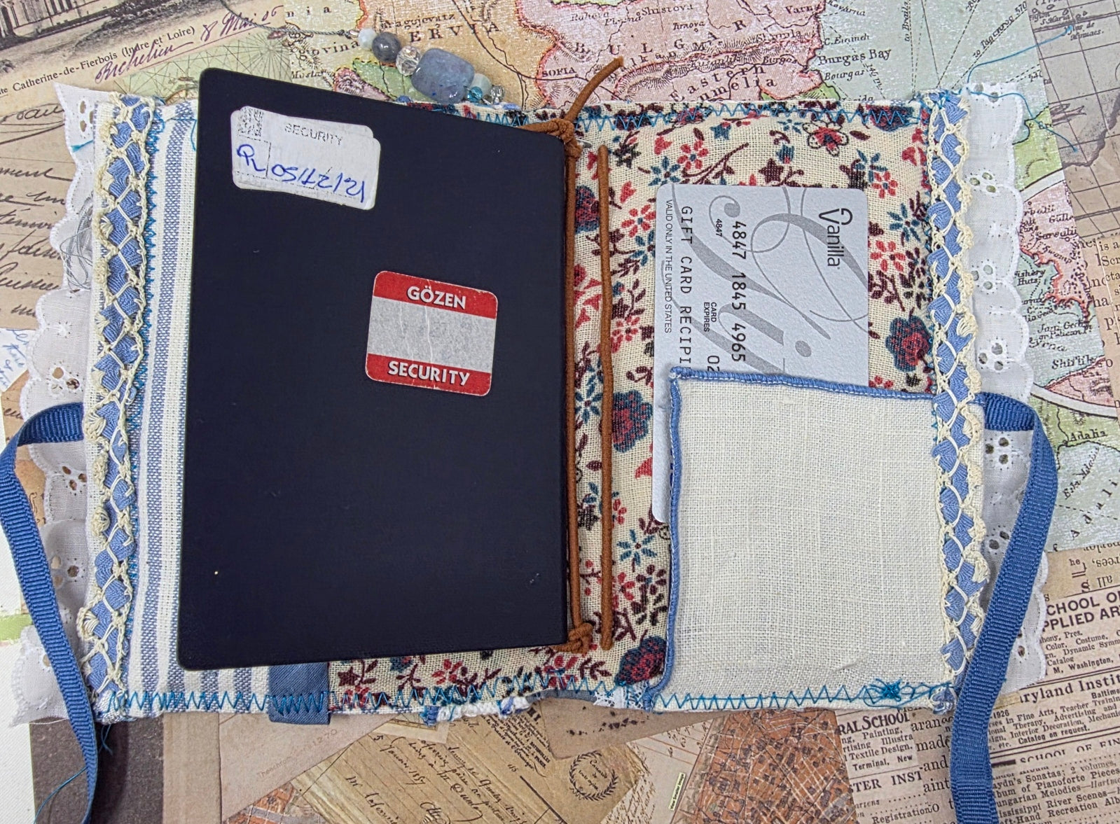 Vintage Passport Holder - Stripes