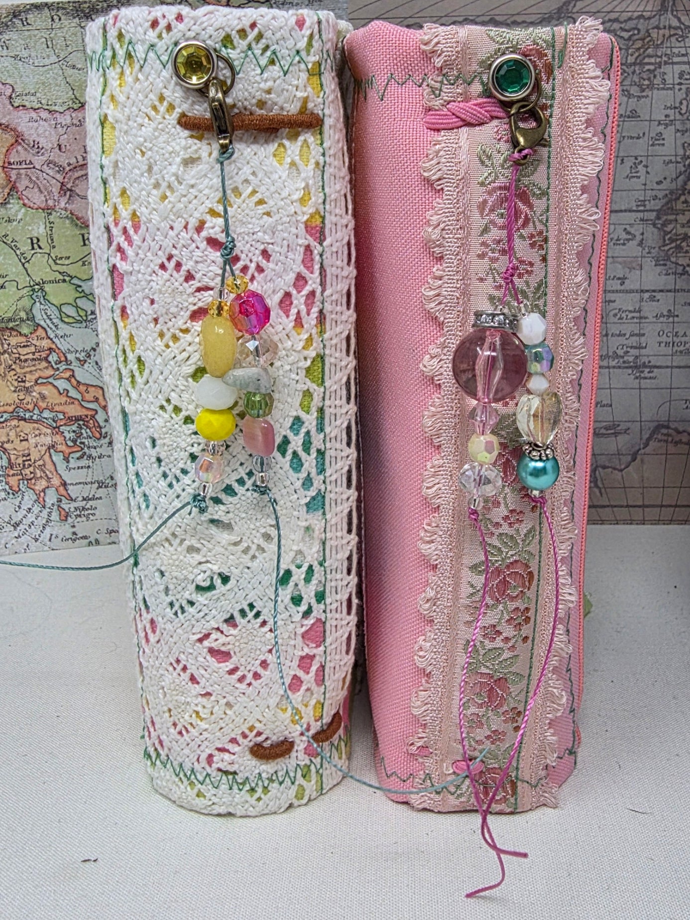 Vintage Passport Holder - Daisy