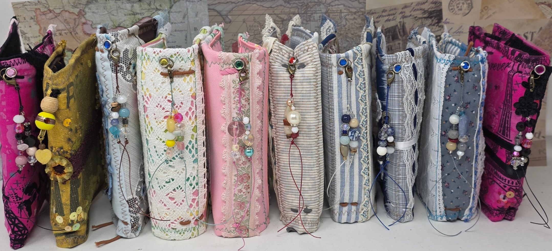 Vintage Passport Holder - Daisy